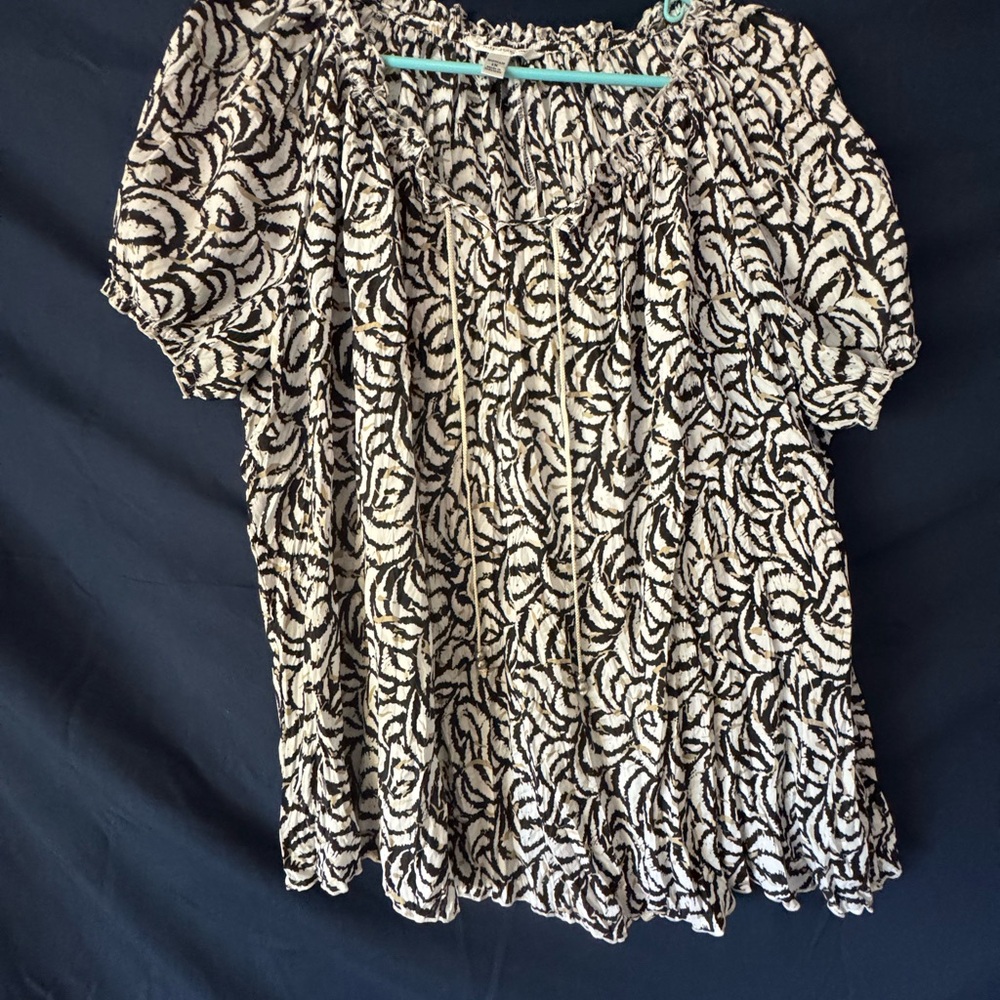croft & barrow Black and White Floral Swirl Peasant Blouse